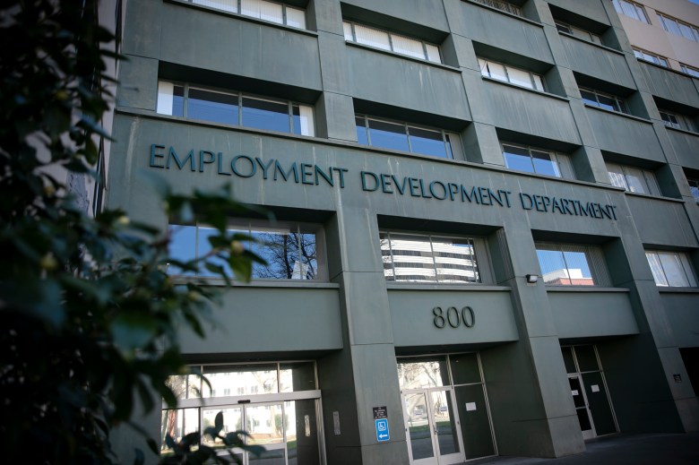 Las oficinas del Departamento de Desarrollo del Empleo en Sacramento el 10 de enero de 2022. Foto de Miguel Gutierrez Jr., CalMatters